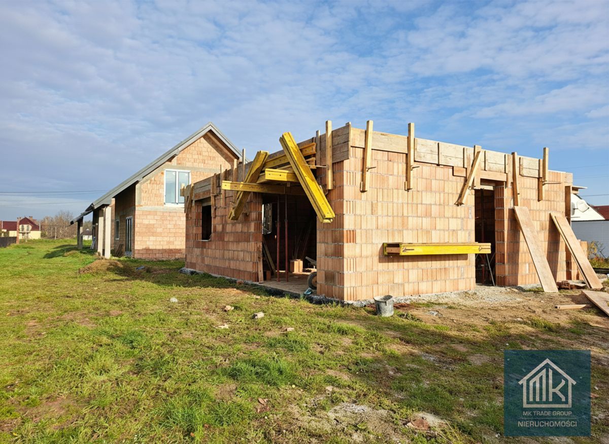 dom wolnostojący, 5 pokoi Kłaj. Zdjęcie 4