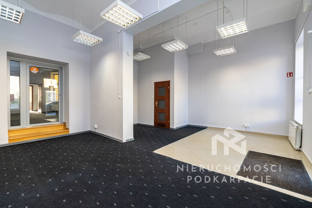 Lokal Rzeszów, al. Józefa Piłsudskiego. Zdjęcie 10