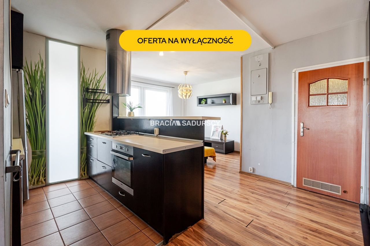 Mieszkanie 3-pokojowe Kraków Mistrzejowice, os. Bohaterów Września. Zdjęcie 1