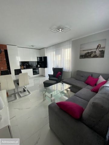 Mieszkanie 3-pokojowe Straszyn, ul. Starogardzka. Zdjęcie 1