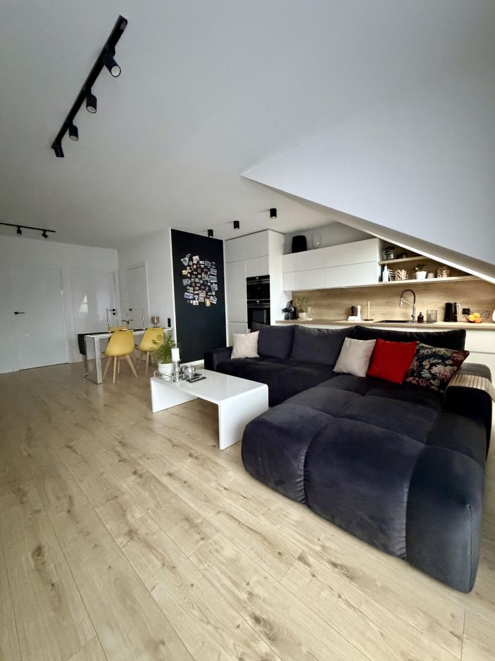 Mieszkanie 3-pokojowe Warzymice, Brzeziny. Zdjęcie 2