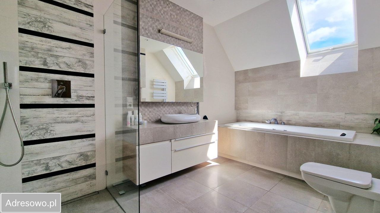 bliźniak, 5 pokoi Zielonki, ul. Krakowskie Przedmieście. Zdjęcie 9