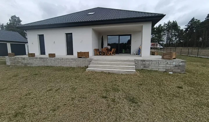 dom wolnostojący, 3 pokoje Zamęty