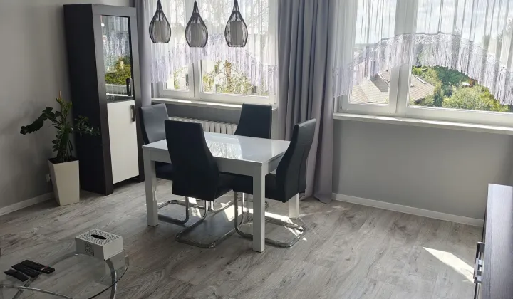 Mieszkanie 3-pokojowe Jelcz-Laskowice, ul. Piastowska