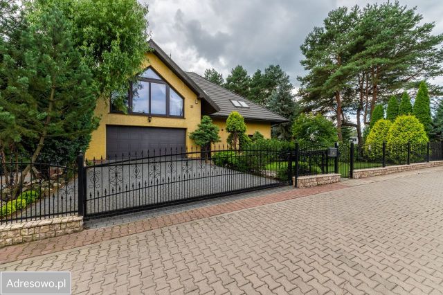dom wolnostojący, 5 pokoi Ruda Śląska Kłodnica, ul. Zacisze. Zdjęcie 1