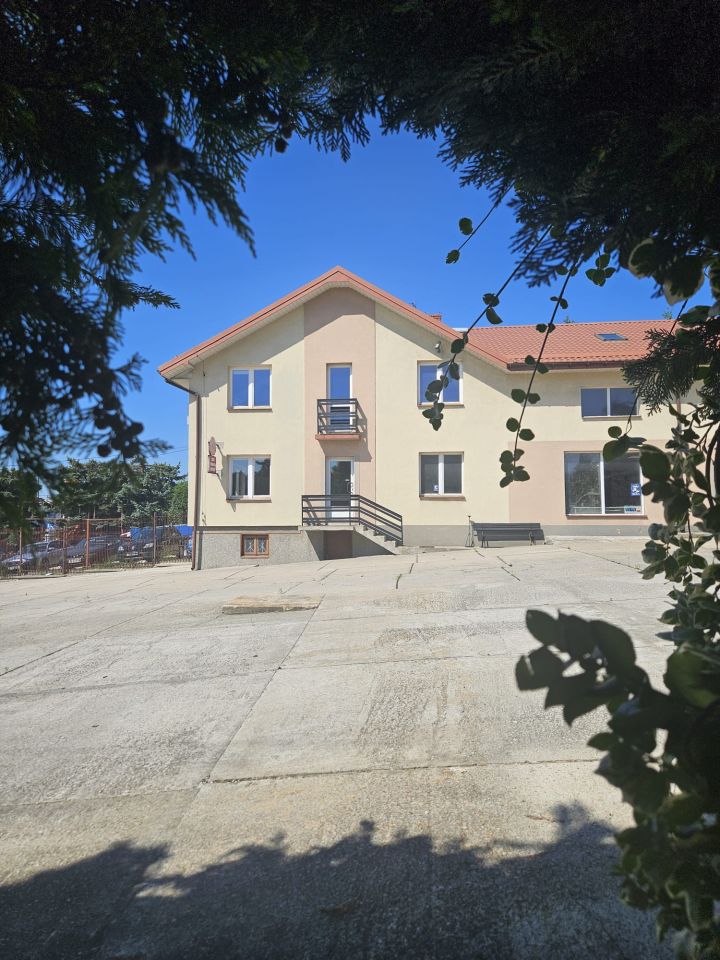 Nieruchomość komercyjna Busko-Zdrój Bronina, ul. Partyzantów. Zdjęcie 1