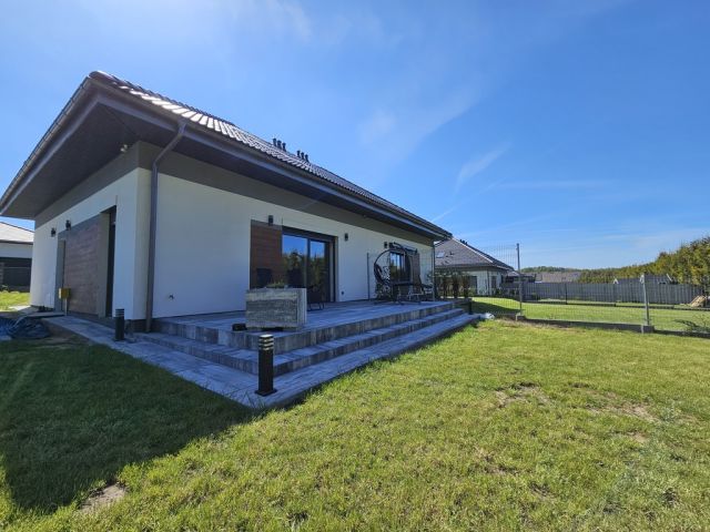 bliźniak, 3 pokoje Bydlino. Zdjęcie 8