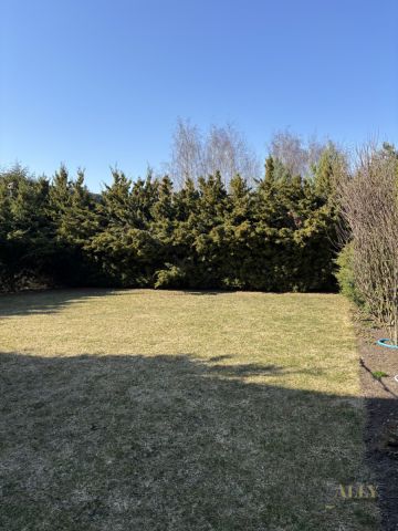 bliźniak, 5 pokoi Łomianki. Zdjęcie 15