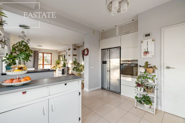 dom wolnostojący, 6 pokoi Wola Mrokowska. Zdjęcie 5