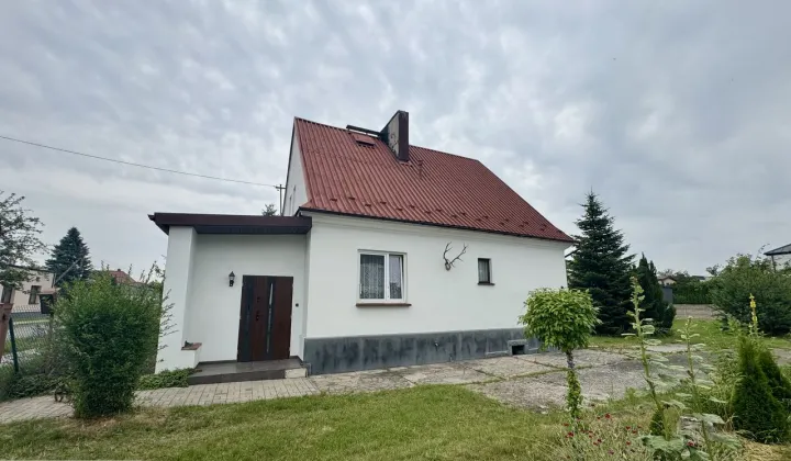 dom wolnostojący, 4 pokoje Częstochowa Stradom, ul. Kościelna