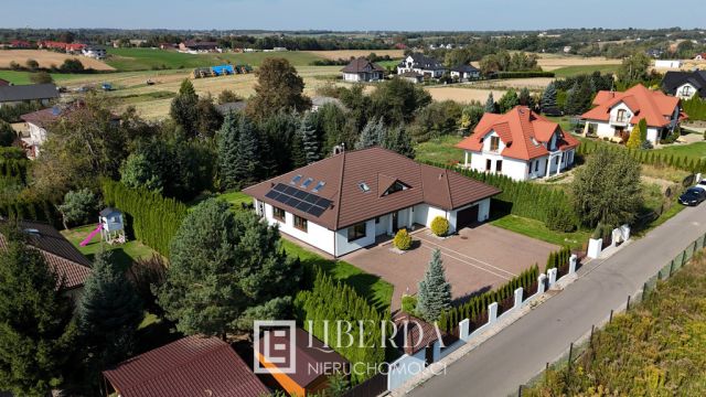 dom wolnostojący, 8 pokoi Uniszowice. Zdjęcie 1
