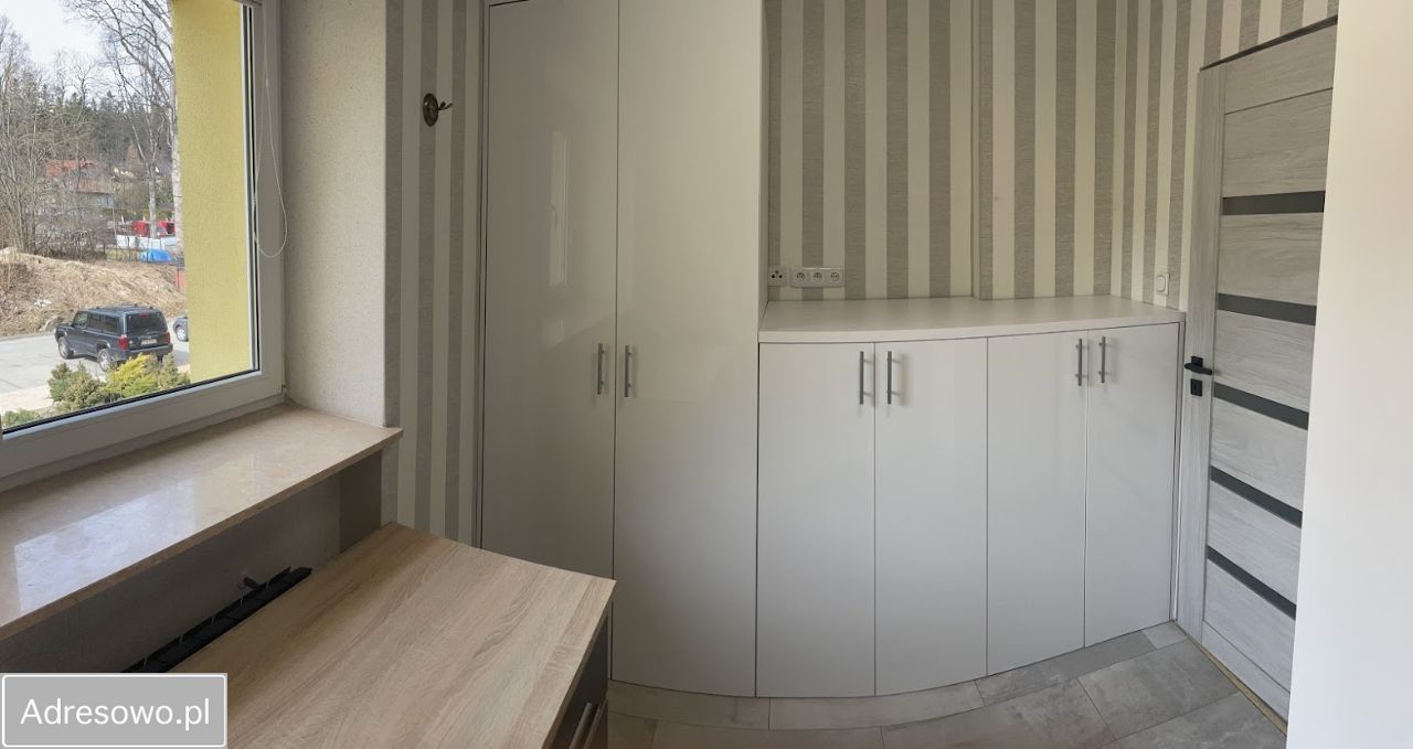 Mieszkanie 4-pokojowe Szklarska Poręba, ul. Turystyczna. Zdjęcie 3