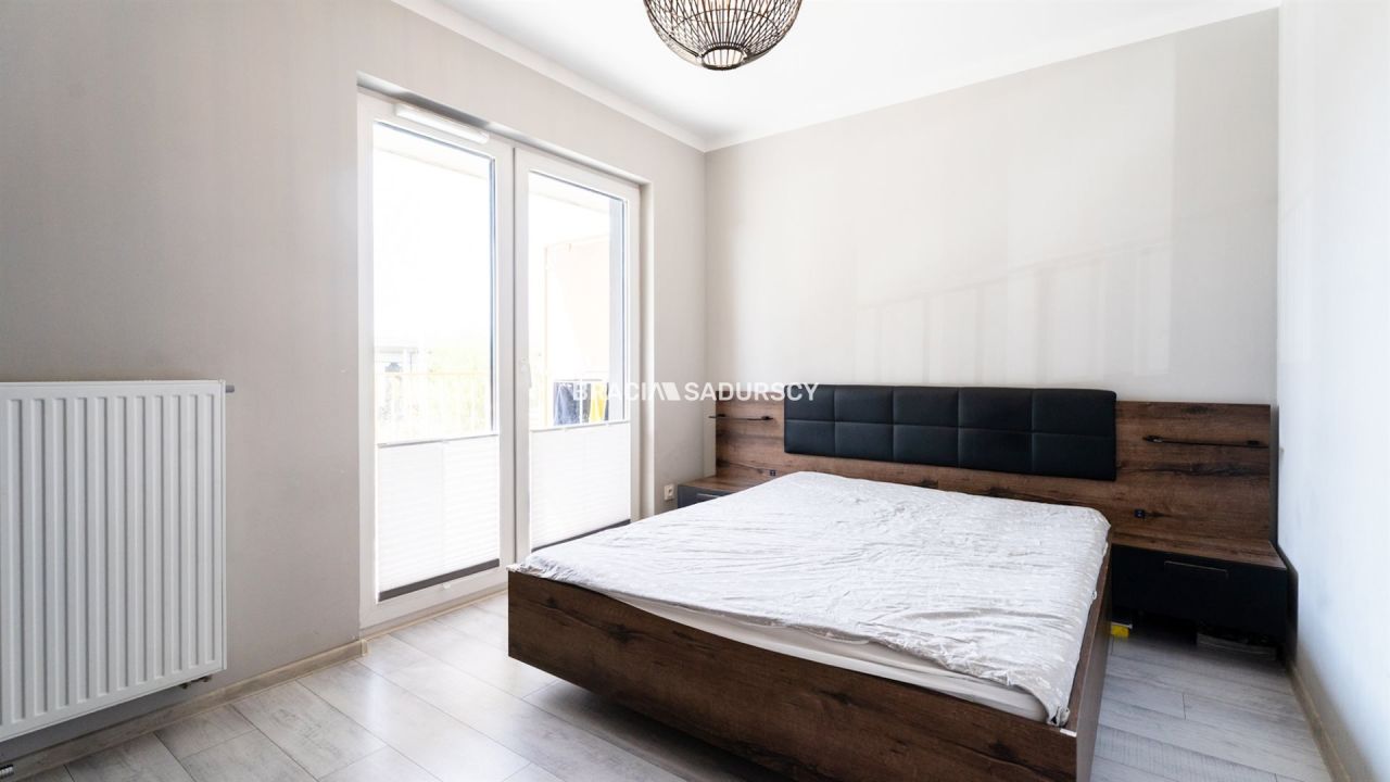 Mieszkanie 4-pokojowe Kraków Podgórze Duchackie, ul. Przyjaźni Polsko-Węgierskiej. Zdjęcie 2