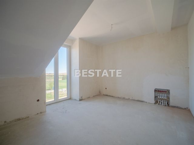 dom szeregowy, 6 pokoi Koszyce Wielkie. Zdjęcie 8