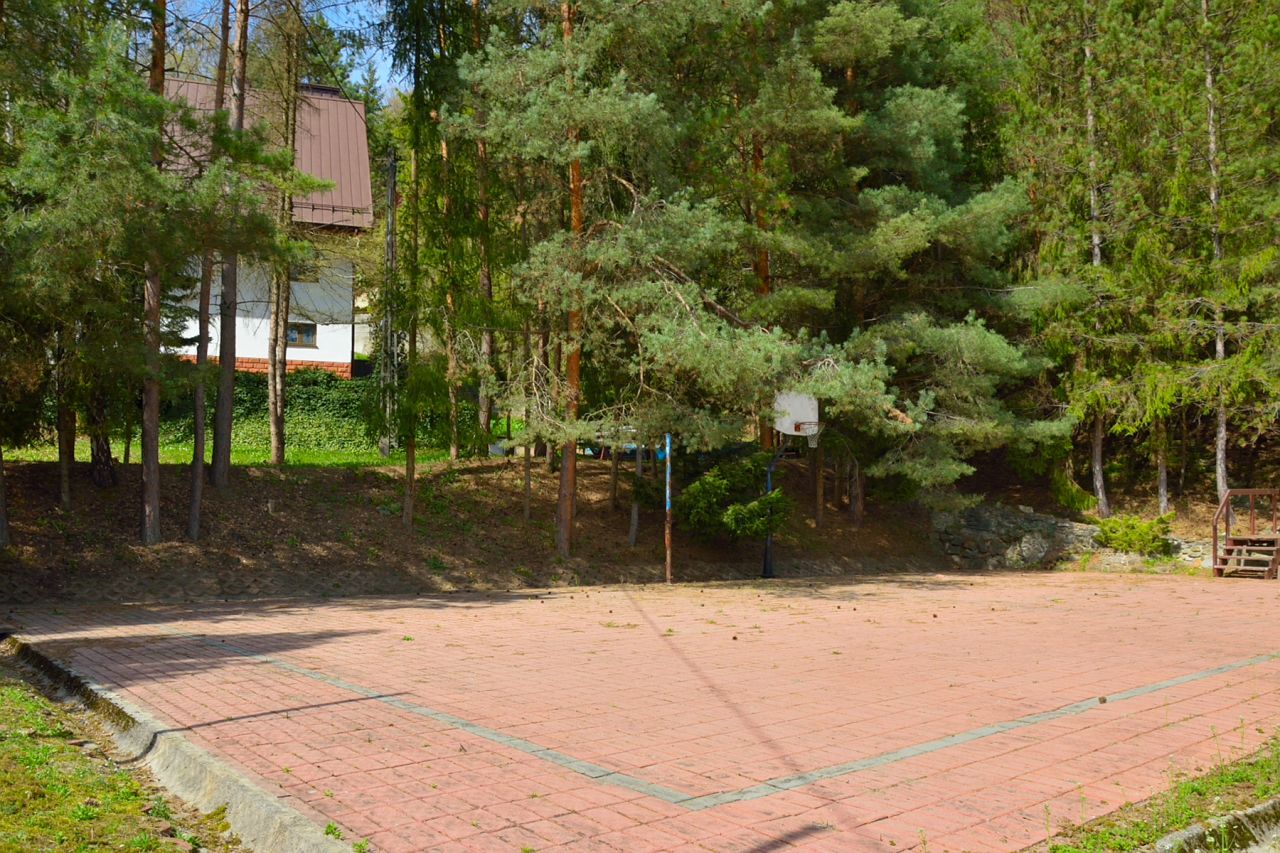 dom wolnostojący, 5 pokoi Zabrzeż. Zdjęcie 40