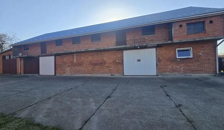 Nieruchomość komercyjna Skorczów