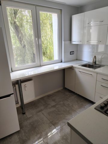 Mieszkanie 3-pokojowe Kalisz Kaliniec, ul. Młynarska. Zdjęcie 1