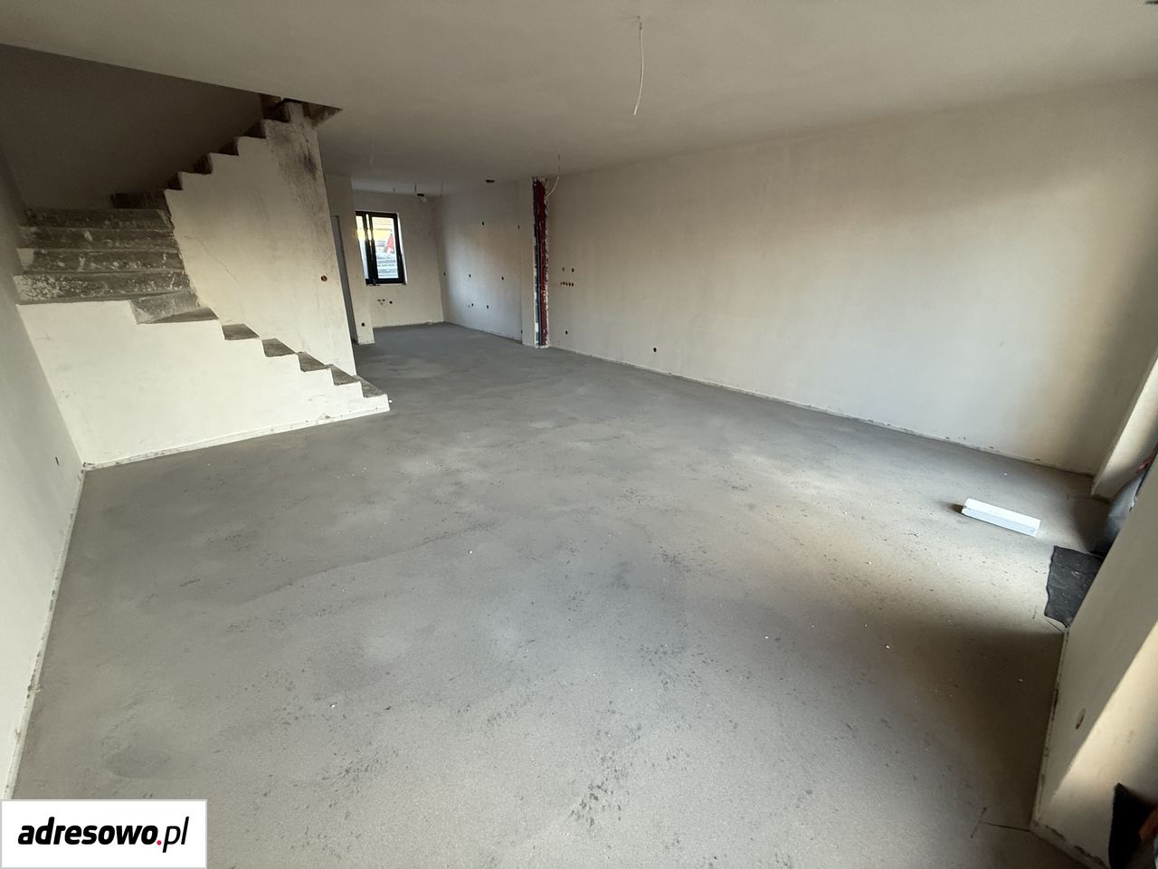 bliźniak, 4 pokoje Straszyn, ul. Złota. Zdjęcie 1