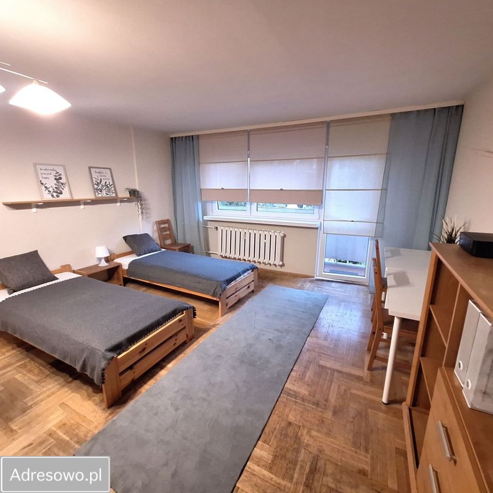 Mieszkanie 4-pokojowe Kraków Łobzów, ul. Mazowiecka. Zdjęcie 2