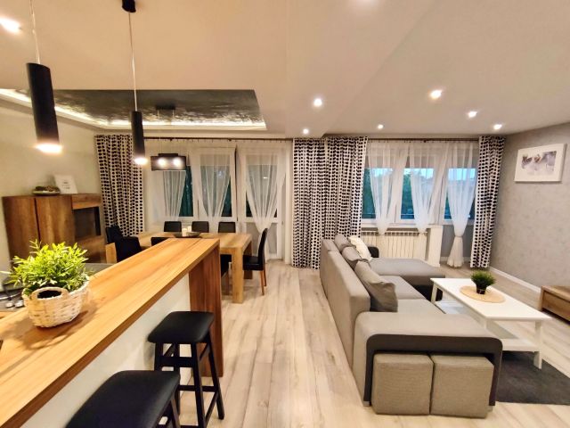 Mieszkanie 3-pokojowe Tarnów Piaskówka, ul. Prostopadła. Zdjęcie 1