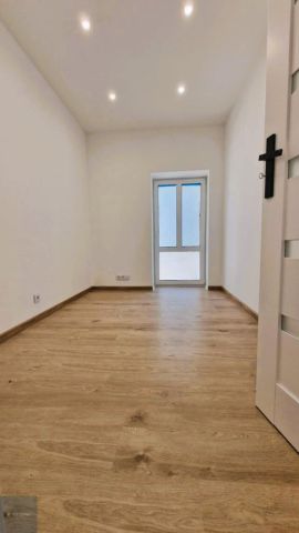 Mieszkanie 3-pokojowe Bytom Śródmieście, ul. Jana Smolenia. Zdjęcie 9