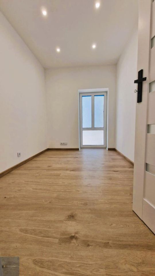 Mieszkanie 3-pokojowe Bytom Śródmieście, ul. Jana Smolenia. Zdjęcie 9