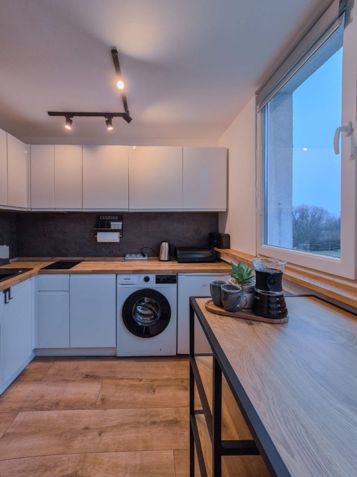 Mieszkanie 2-pokojowe Jelenia Góra, ul. Obrońców Westerplatte. Zdjęcie 14