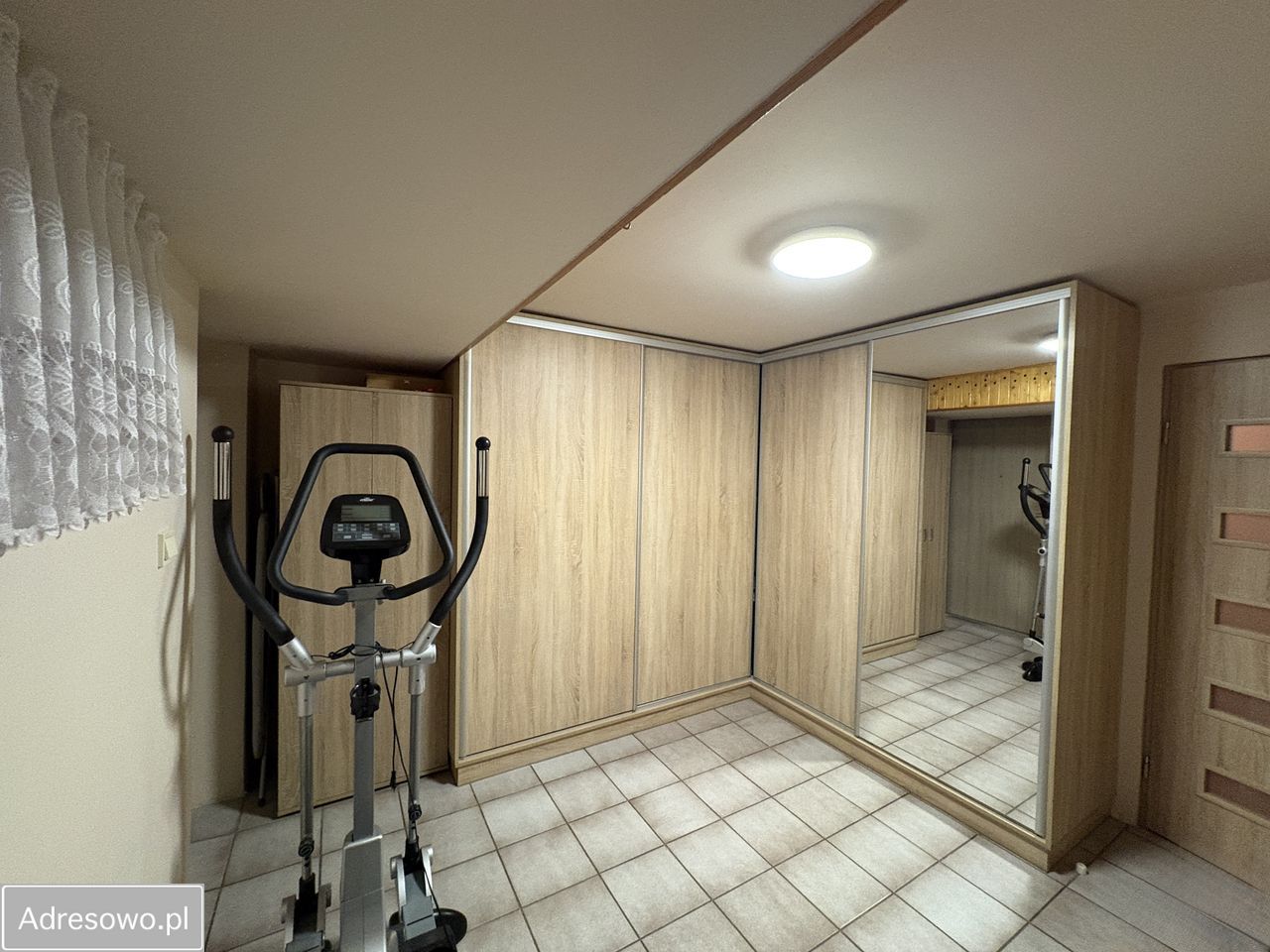 dom szeregowy, 5 pokoi Bełchatów, os. Dolnośląskie. Zdjęcie 11