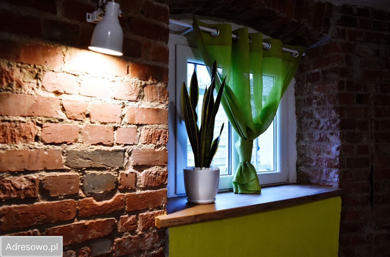 kamienica, 10 pokoi Września Centrum. Zdjęcie 15