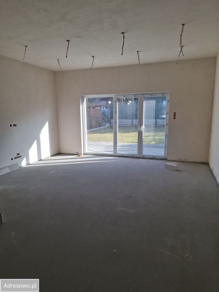 dom szeregowy, 3 pokoje Świebodzin, ul. Słoneczna. Zdjęcie 3