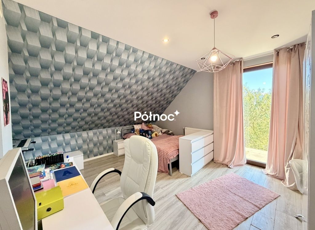 dom wolnostojący, 6 pokoi Krępnica. Zdjęcie 13
