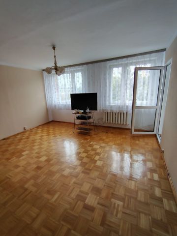 Mieszkanie 3-pokojowe Oleśnica Centrum, ul. Klonowa. Zdjęcie 1