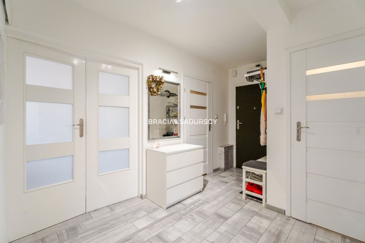 Mieszkanie 3-pokojowe Kraków, ul. Złocieniowa. Zdjęcie 16