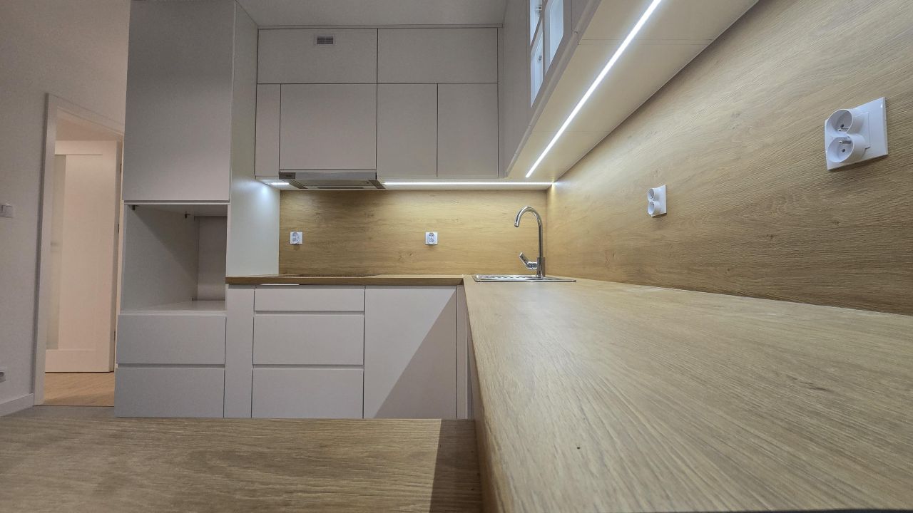 Mieszkanie 3-pokojowe Kraków Prokocim, ul. Erazma Jerzmanowskiego. Zdjęcie 3