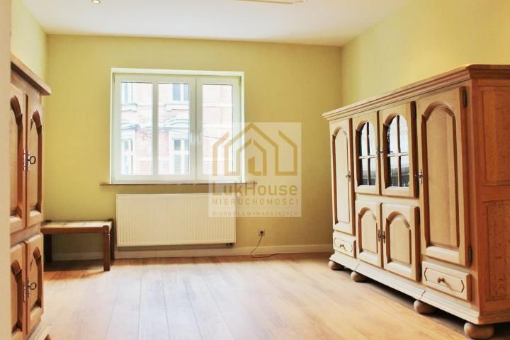 Mieszkanie 3-pokojowe Bytom Śródmieście, ul. Powstańców Warszawskich. Zdjęcie 3