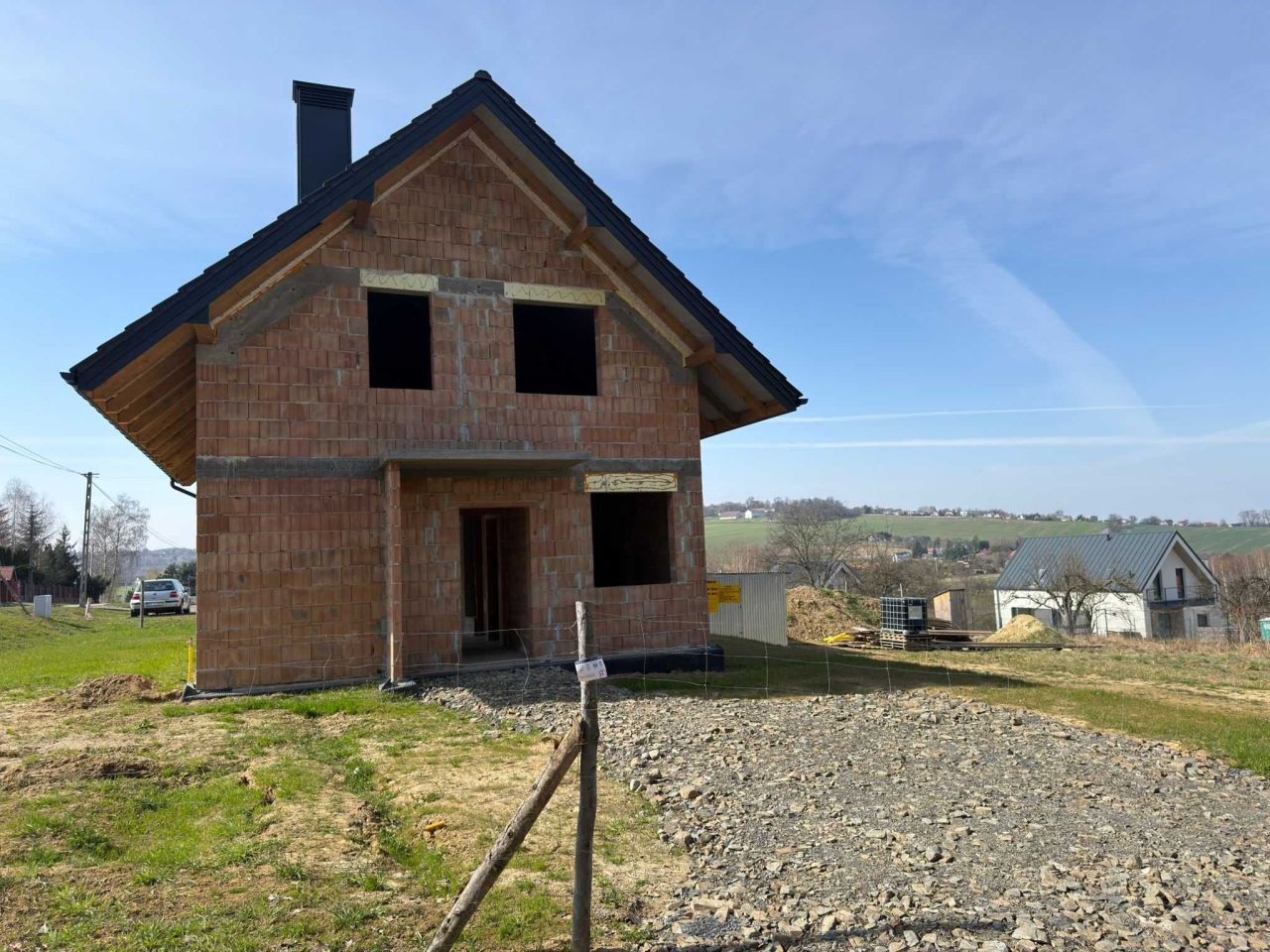 dom wolnostojący, 5 pokoi Łazany. Zdjęcie 3