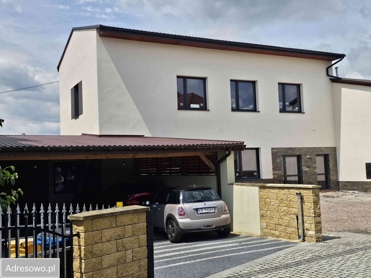 Lokal Wola Batorska. Zdjęcie 7