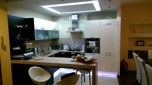 Mieszkanie 3-pokojowe Luboń, ul. Fabryczna. Zdjęcie 1