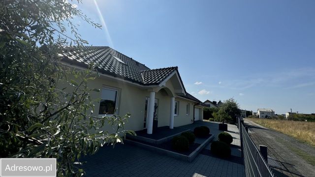 dom wolnostojący, 5 pokoi Grzędzice, ul. Lawendowa. Zdjęcie 1