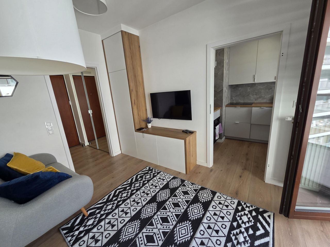 Mieszkanie 1-pokojowe Warszawa Bielany, ul. Kłopot. Zdjęcie 1