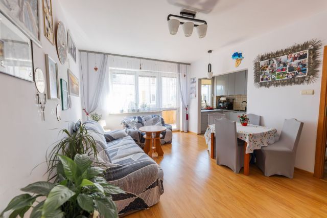 Mieszkanie 2-pokojowe Marki. Zdjęcie 1