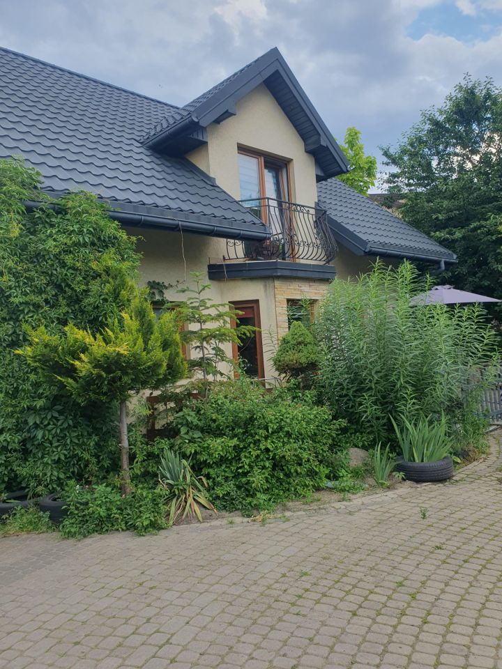 dom wolnostojący, 5 pokoi Pilawa, ul. Aleja Wyzwolenia. Zdjęcie 2
