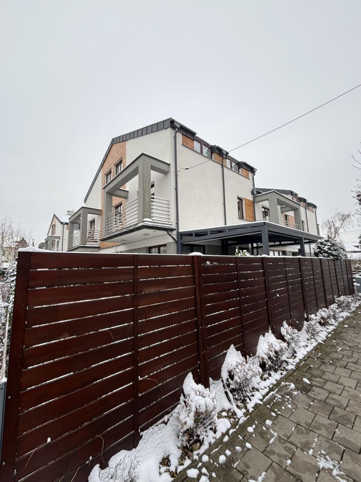 dom szeregowy, 5 pokoi Mysiadło, ul. Wiejska. Zdjęcie 2