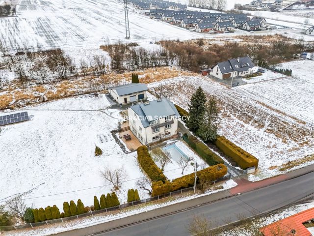 dom wolnostojący, 7 pokoi Krzeszowice, ul. Żbicka. Zdjęcie 12