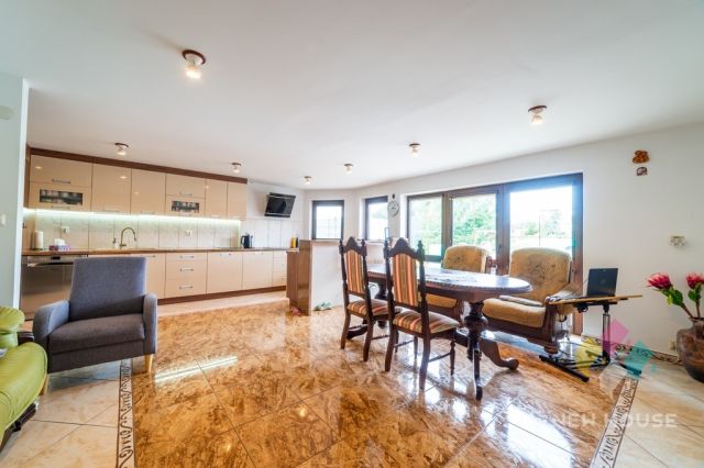 dom wolnostojący, 7 pokoi Woźnice. Zdjęcie 5