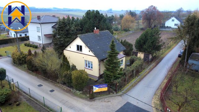 dom wolnostojący, 3 pokoje Książ Wielki, ul. Chmielna. Zdjęcie 1