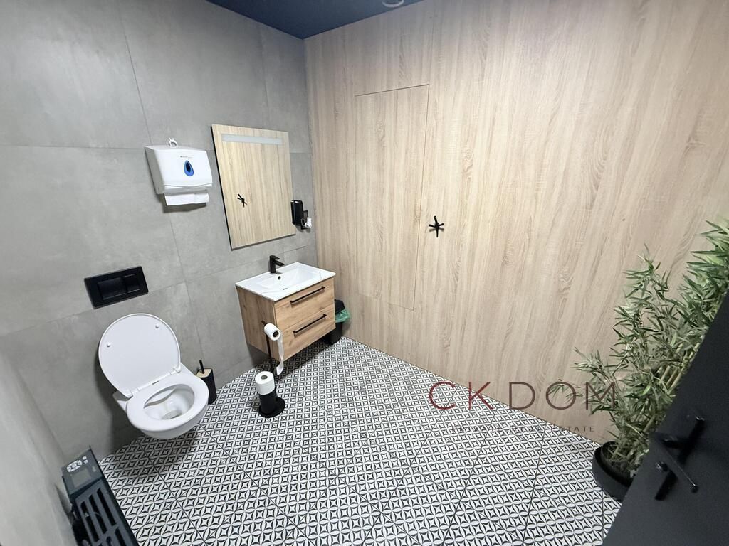 Nieruchomość komercyjna Kielce, ul. Bartosza Głowackiego. Zdjęcie 7