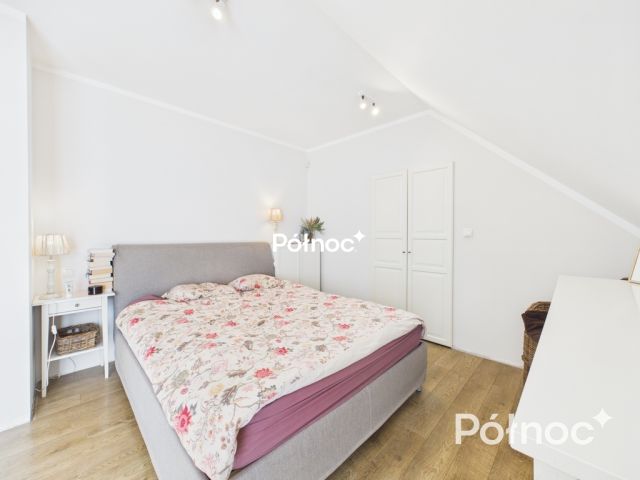 dom wolnostojący, 6 pokoi Rzeszotary, ul. Piastowska. Zdjęcie 13