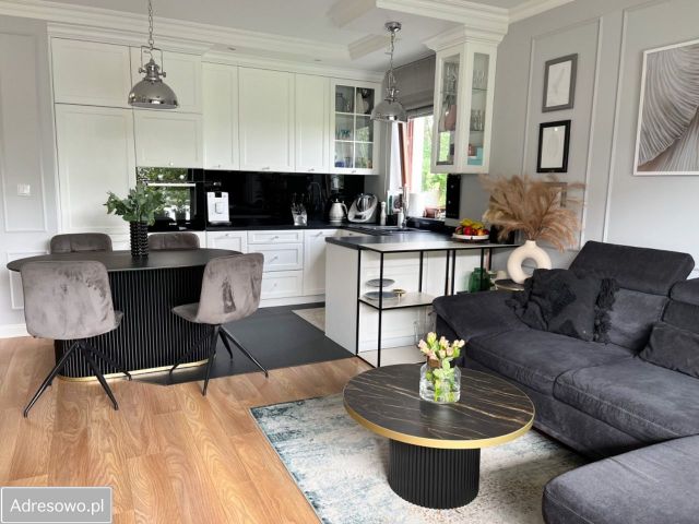 Mieszkanie 3-pokojowe Julianów. Zdjęcie 1