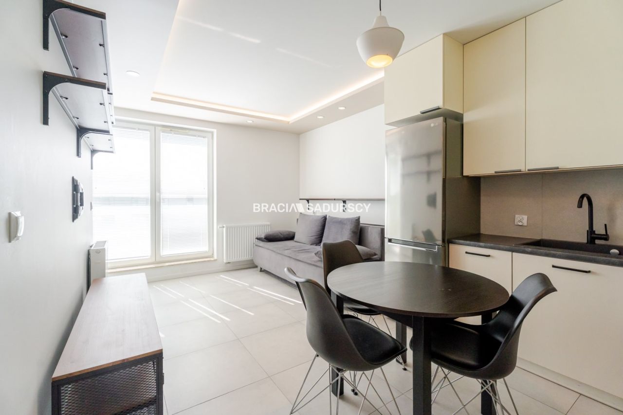 Mieszkanie 2-pokojowe Kraków Dębniki, ul. bpa Albina Małysiaka. Zdjęcie 3